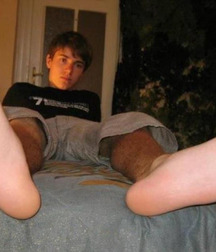 Boy feet 4 5c2518a49883e.jpg