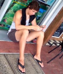 Boy feet 5 5c26c1c29dd36.jpg