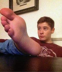 Boy feet 6 5c26dc96a2eeb.jpg