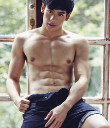 Boys and Models 2 5c278b3964077.jpg