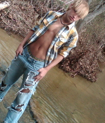 Twinks 5c27bb7d7740d.jpg