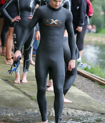 Wetsuite 2 5c2b6994c909a.jpg