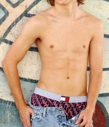 Boys and Models 3 5c2b9ec25b4eb.jpg