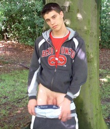 Boys and Models 3 5c2b9ec39da40.jpg