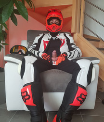 Biker hotties 5c2bce67efe4e.jpg