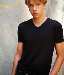 Boys and Models 4 5c2cb70e2b954.jpg