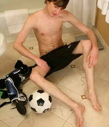 Boys and Models 4 5c2cb7371602b.jpg