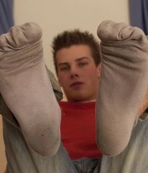 Boy feet 9 5c2d117702ec7.jpg