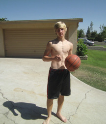 College guys 5c2d51b3190b1.jpg