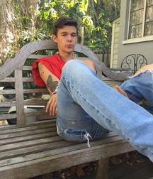 College guys 5c2d51b8232c8.jpg