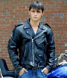 Lovin leather 3 5c2de818444d3.jpg
