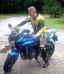 Motobikers 5c2df008013b0.jpg