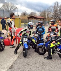 Motobikers 5c2df02f82375.jpg