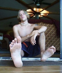 Boy feet 10 5c2f8c7881dfc.jpg