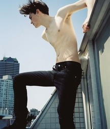Skinny Guys 5c2f902c8e7dc.jpg