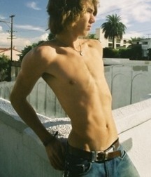 Skinny Guys 5c2f904de5de4.jpg