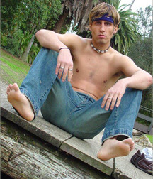 Jeans and feet 5c30da5ecad99.jpg