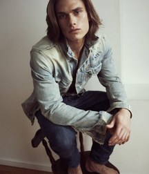 Jeans and feet 5c30da6280b40.jpg