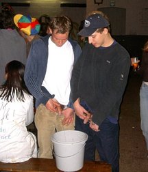 Pee boys 2 5c311bfde818c.jpg
