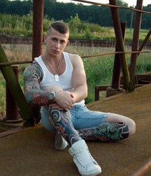 Sneakers and Jeans 5c31394adc8bd.jpg