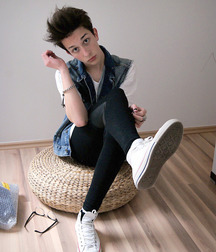 Sneakers and Jeans 5c313959b562d.jpg