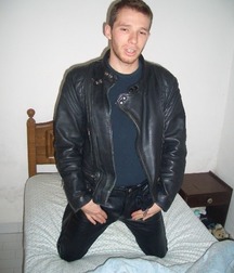 Leather pants 5c315e338f990.jpg