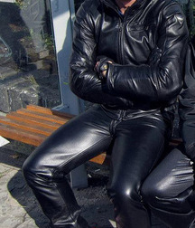Leather pants 5c315e468f7a5.jpg