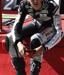 Biker and boots 5c353248758fd.jpg