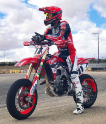 Biker and boots 5c353253abde2.png