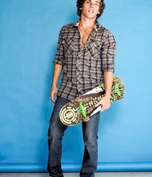 Long hair boys 5c3620ed3c1ae.jpg