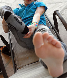 Boy feet 14 5c37bec46712a.jpg