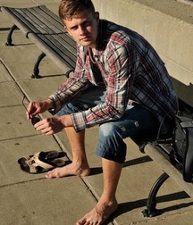 Boy feet 15 5c37e098c14e7.jpg