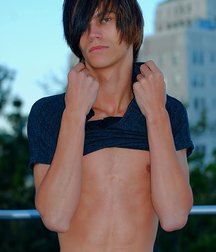Boys and Models 6 5c3a19e8300f7.jpg