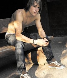 Boys and Models 6 5c3a19f866dcd.jpg