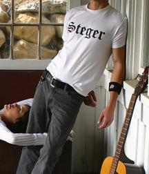 Barefoot boys 5c3b0f53c290e.jpg