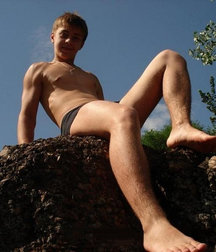 Barefoot boys 5c3b0f8389e09.jpg