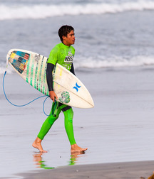 Swim and surf 5c3b475e245c7.jpg