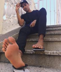 Barefoot boys 3 5c3ca46e1e554.jpg