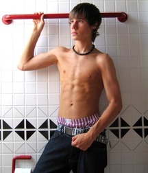 Twinks 4 5c3cae5b3e24a.jpg