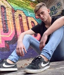 Blue jeans 5c3de6ca36c2c.jpg