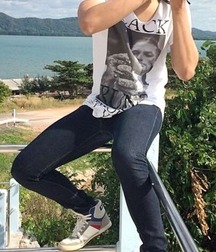 Blue jeans 5c3de6cdefa8b.jpg