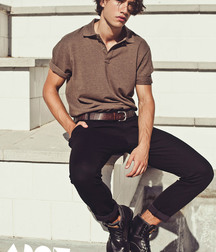 Models and boots 5c3f8a62d10c2.jpg