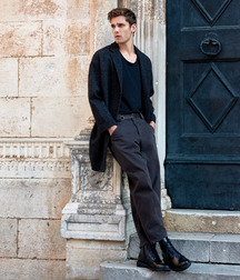 Models and boots 5c3f8a7186147.jpg