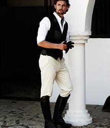 Models and boots 5c3f8a753b769.jpg