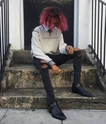 Guys in boots 5c3fe11677eb3.jpg
