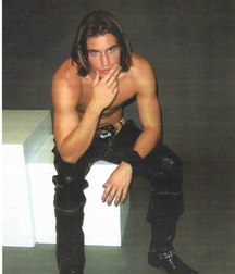 Guys in boots 5c3fe119916c5.jpg