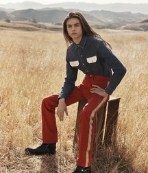Guys in boots 5c3fe12e7fdbd.jpg