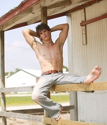 Boy feet 20 5c40a0e74b5fb.jpg