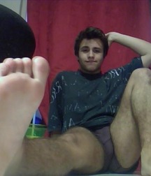 Boys kinky feet 5c40b83b646c0.jpg
