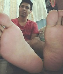 Worship boys feet 2 5c4357edeb08c.jpg